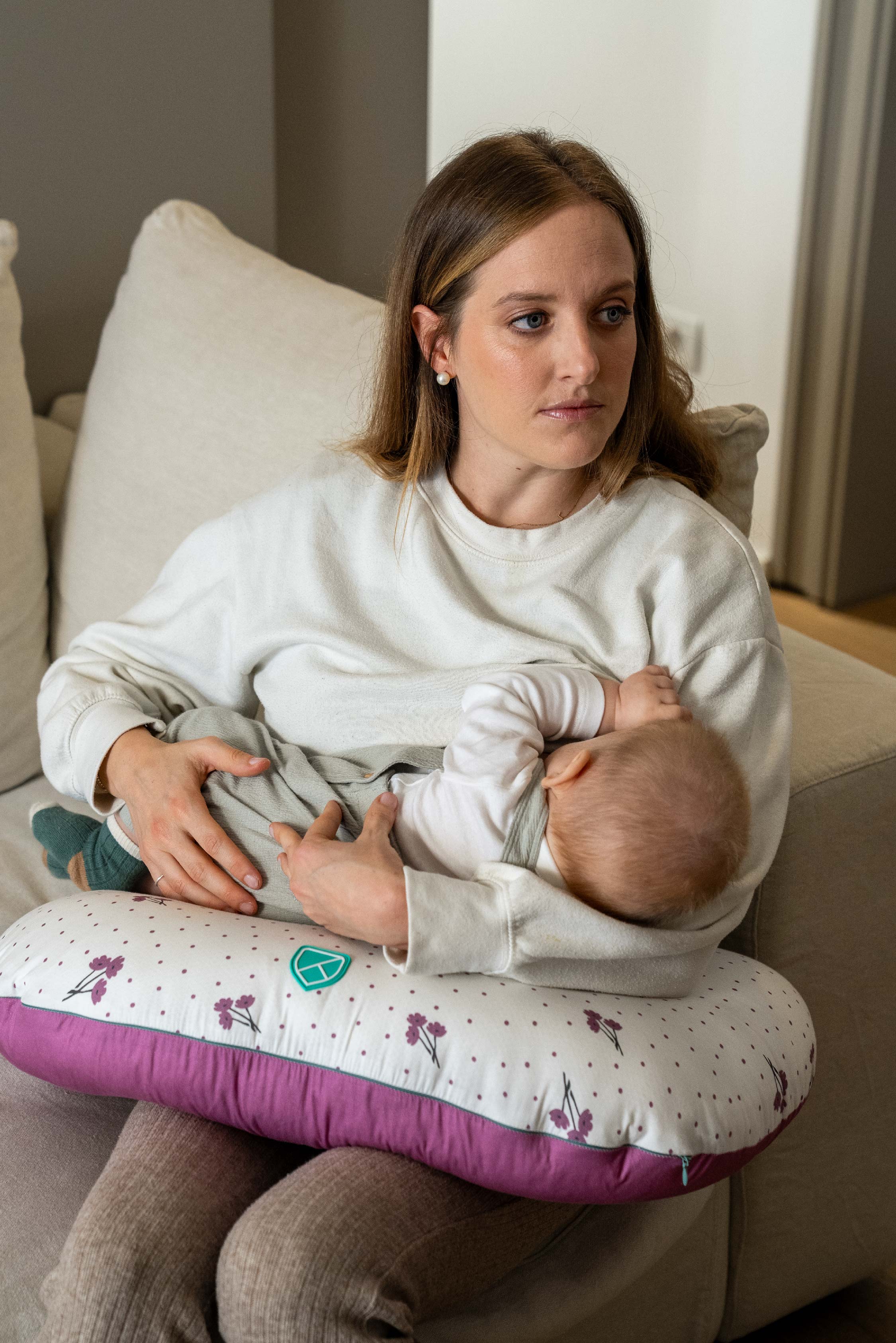 HUG BABY Breastfeeding Pillow - Blossom Purple - Image 4