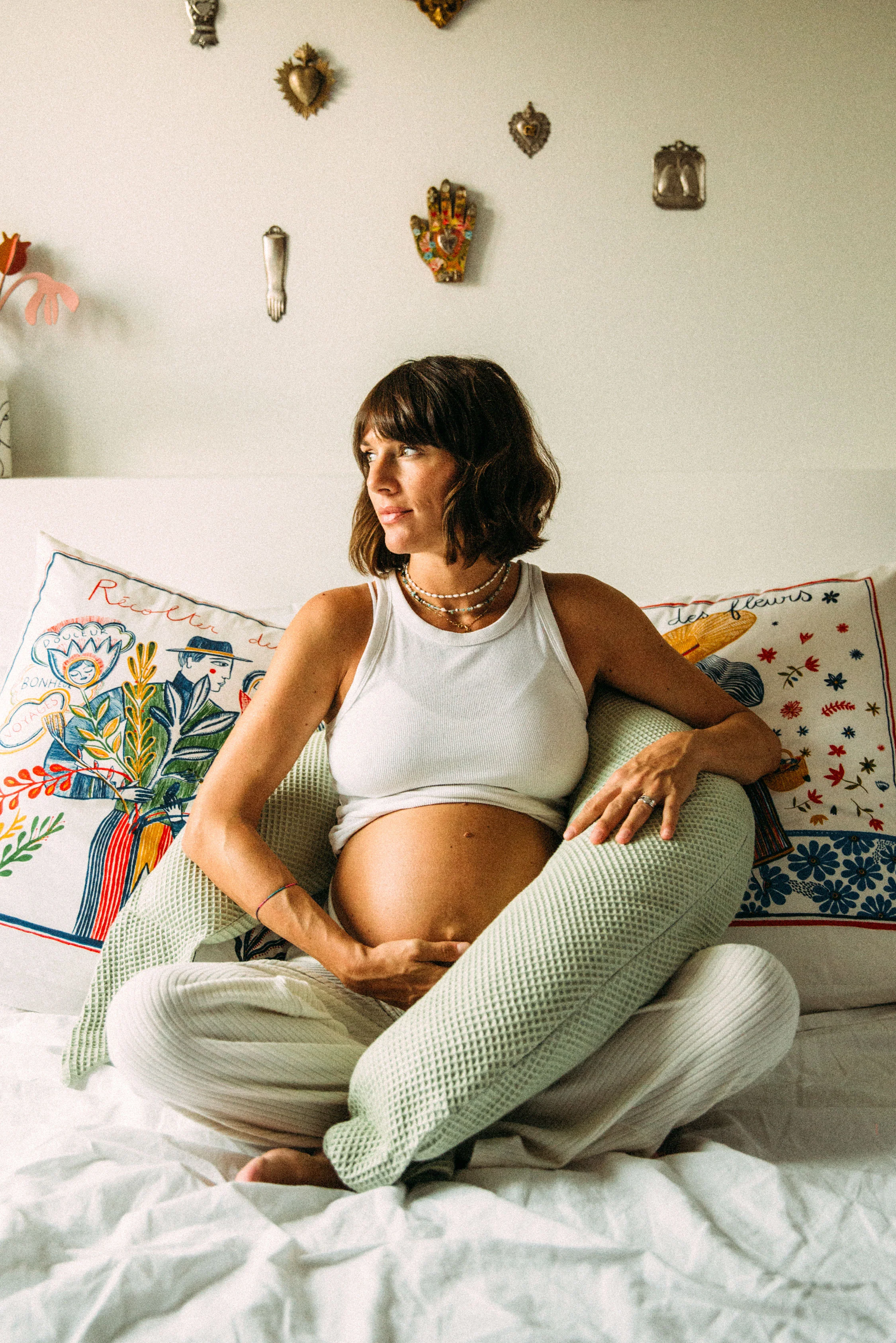 HUGS BAMBOO Pregnancy and Breastfeeding Pillow - Green